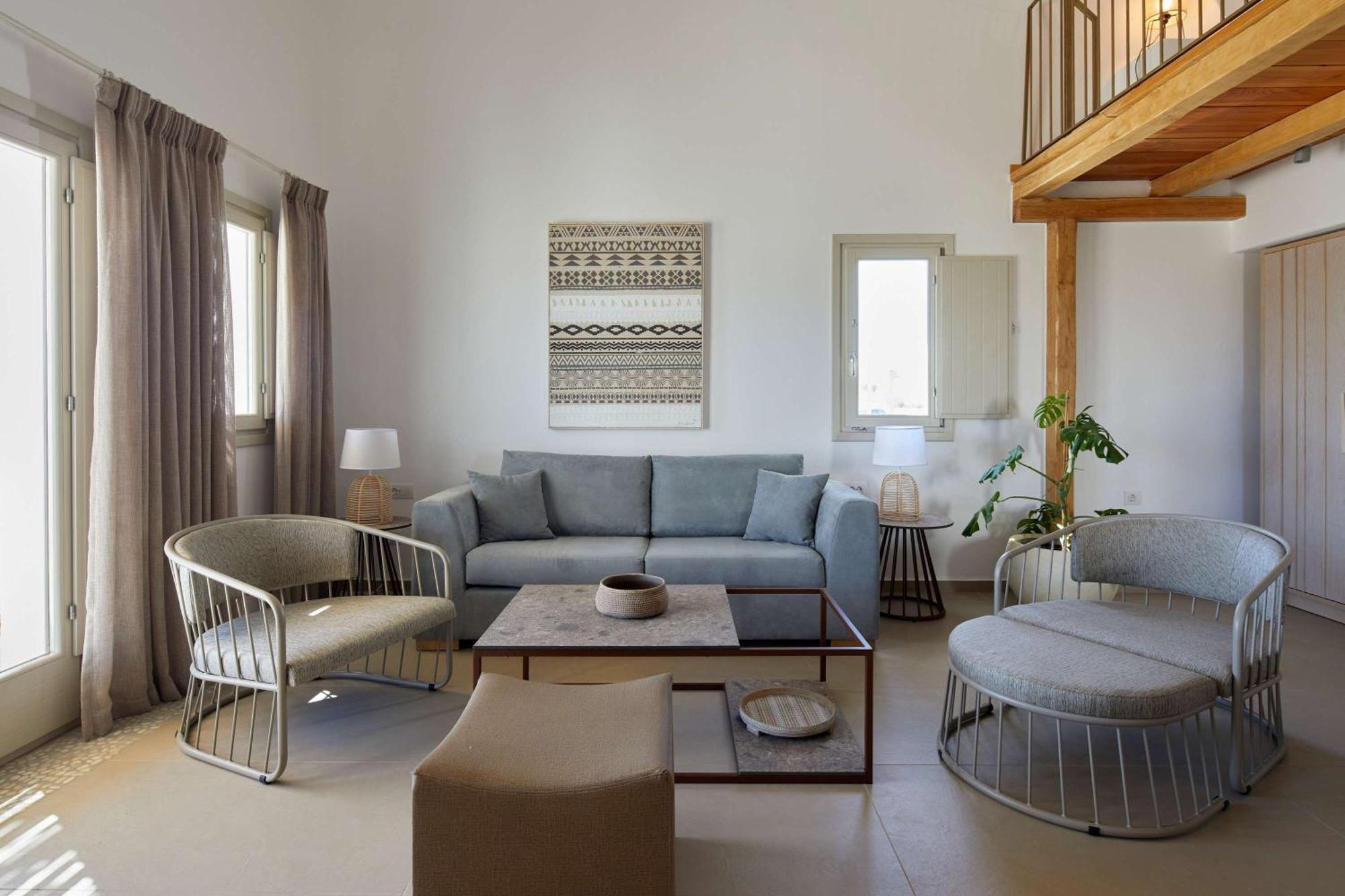 Sea Breeze Santorini Beach Resort, Curio By Hilton Agios Georgios  Buitenkant foto