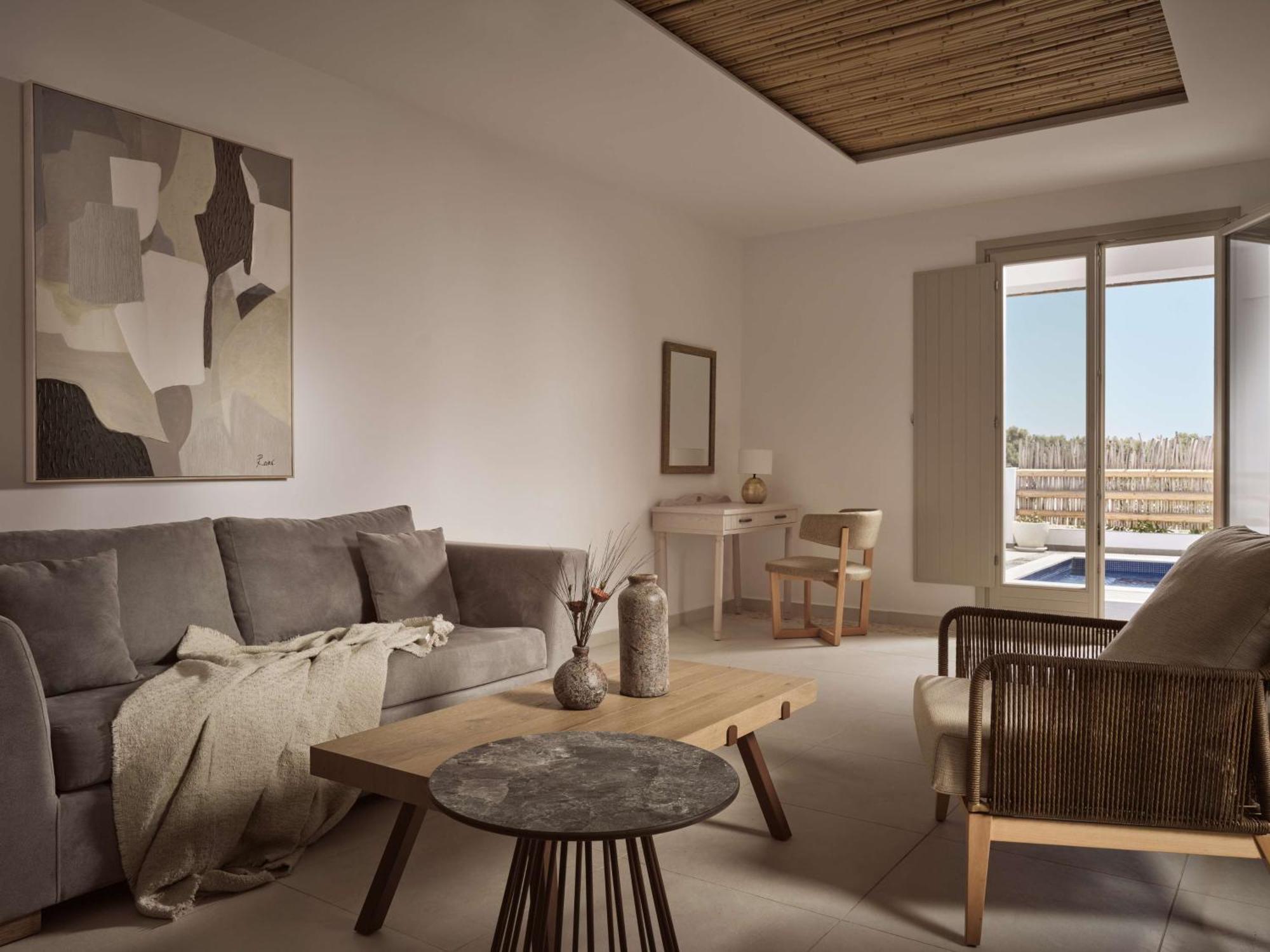 Sea Breeze Santorini Beach Resort, Curio By Hilton Agios Georgios  Buitenkant foto